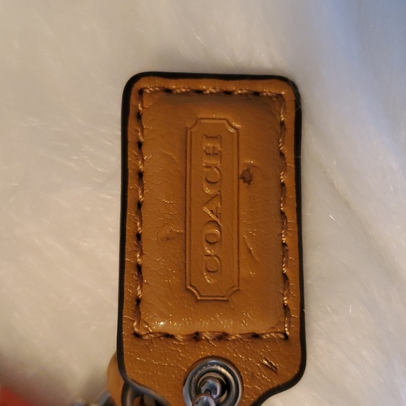 Coach Peyton Floral Medium Wristlet - Picture 10 of 11